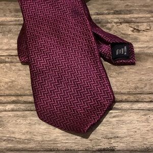 Paul Fredrick 100% silk tie